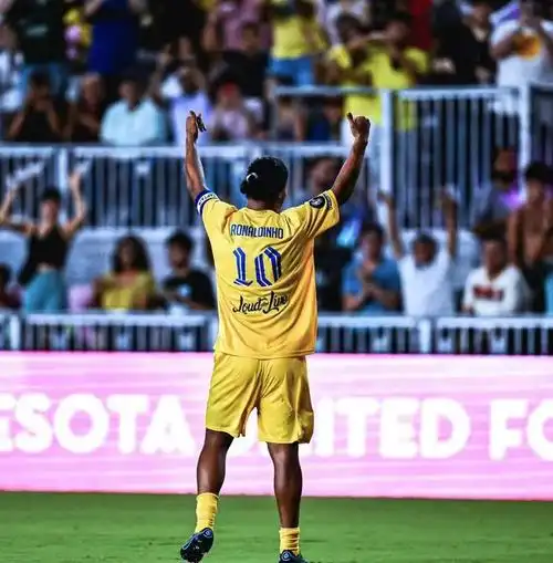 在现代足球 在现代足球